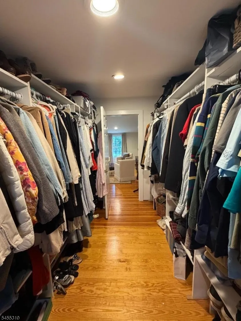 837 Circle Franklin Lakes, NJ 07417