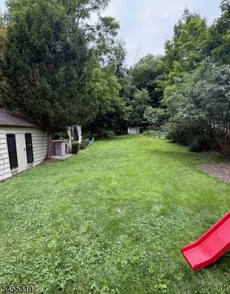837 Circle Franklin Lakes, NJ 07417