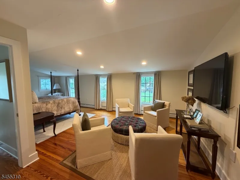 837 Circle Franklin Lakes, NJ 07417