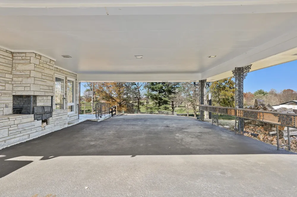 676 Ferguson Hill Rd Lafayette, TN 37083