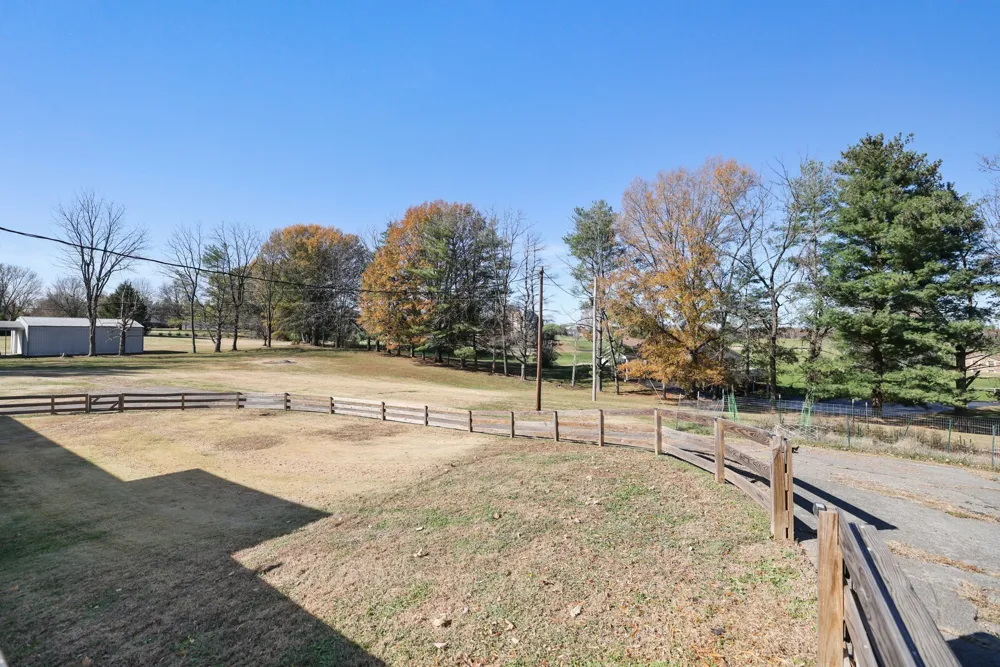 676 Ferguson Hill Rd Lafayette, TN 37083