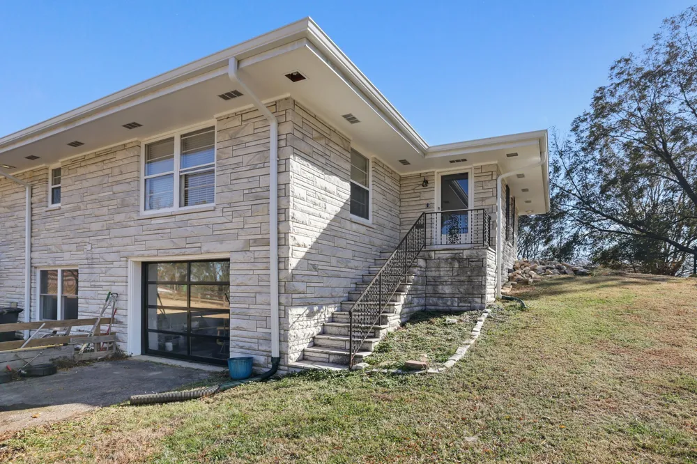 676 Ferguson Hill Rd Lafayette, TN 37083