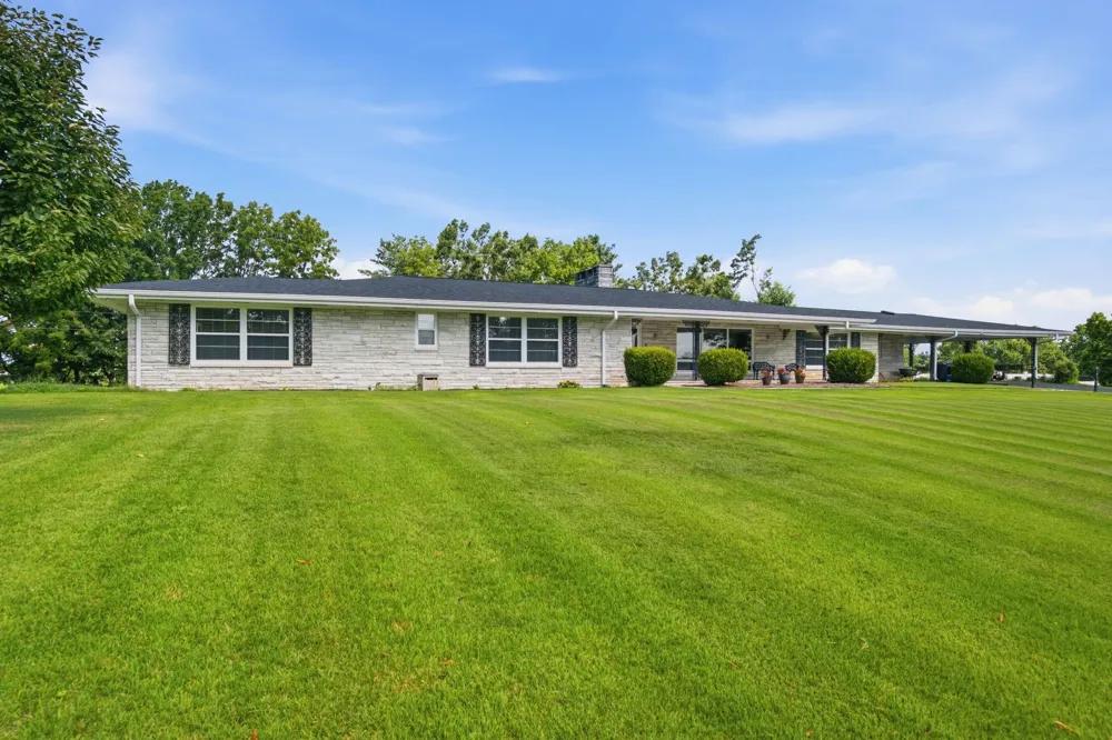 676 Ferguson Hill Rd Lafayette, TN 37083