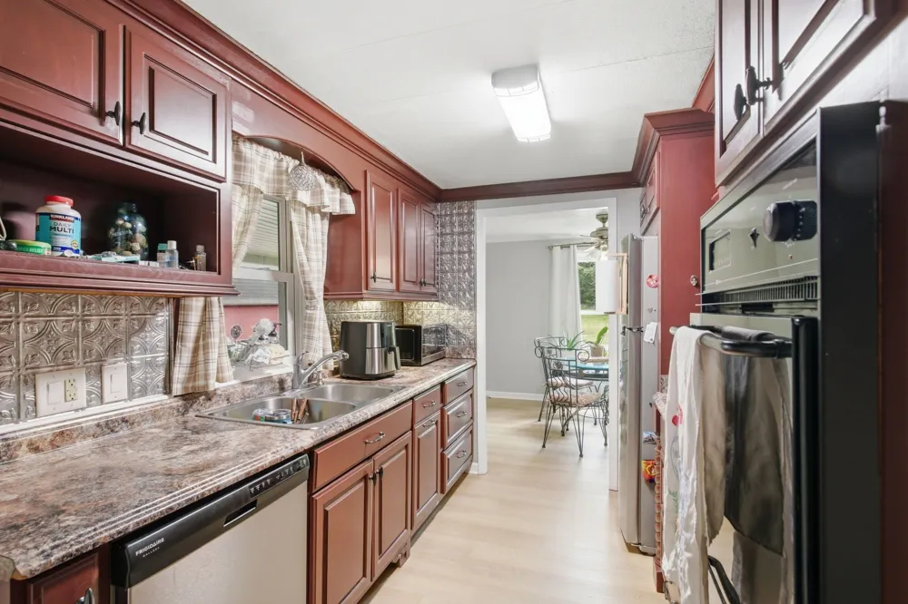 76 W Caldwell St Mount Juliet, TN 37122
