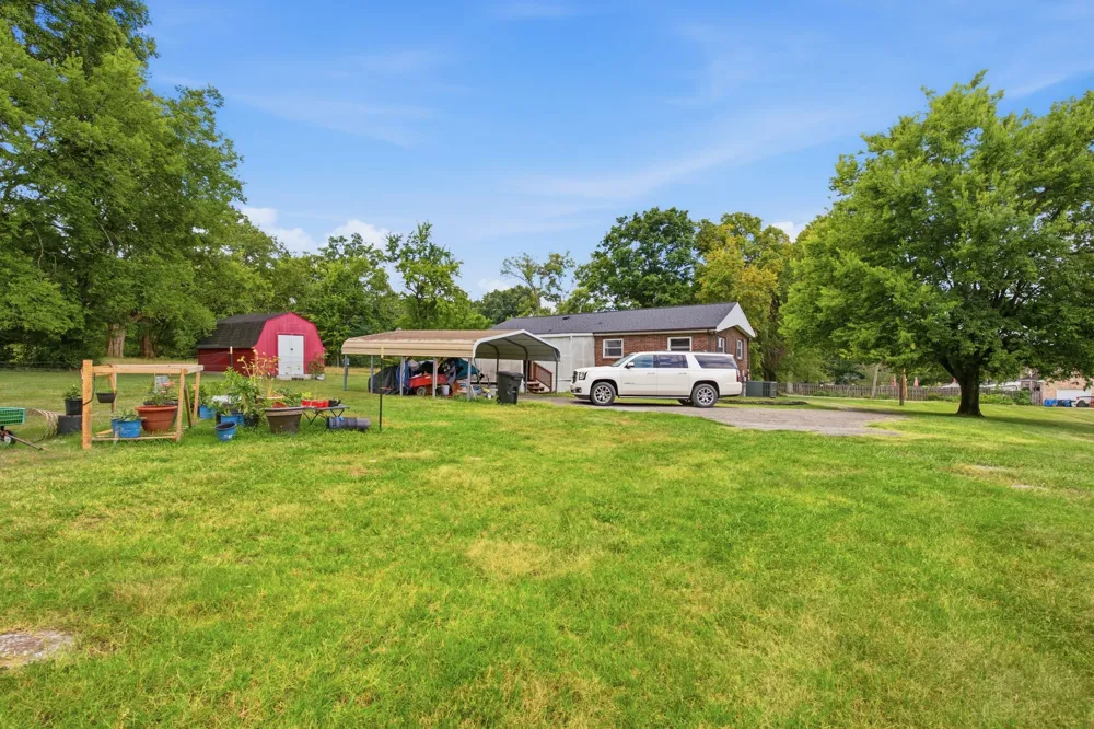 76 W Caldwell St Mount Juliet, TN 37122