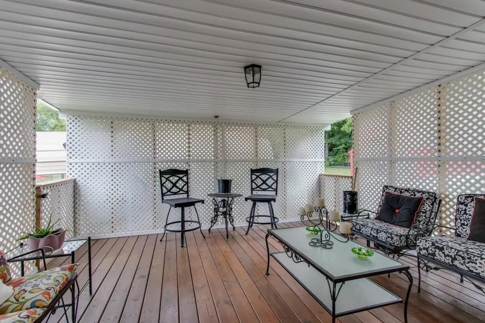 76 W Caldwell St Mount Juliet, TN 37122