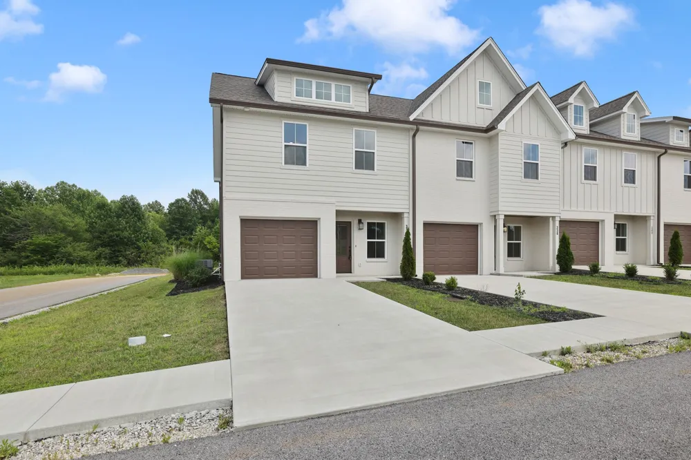 336 Legends Cir Baxter, TN 38544