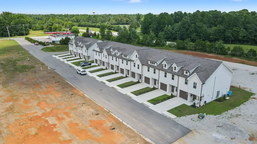336 Legends Cir Baxter, TN 38544