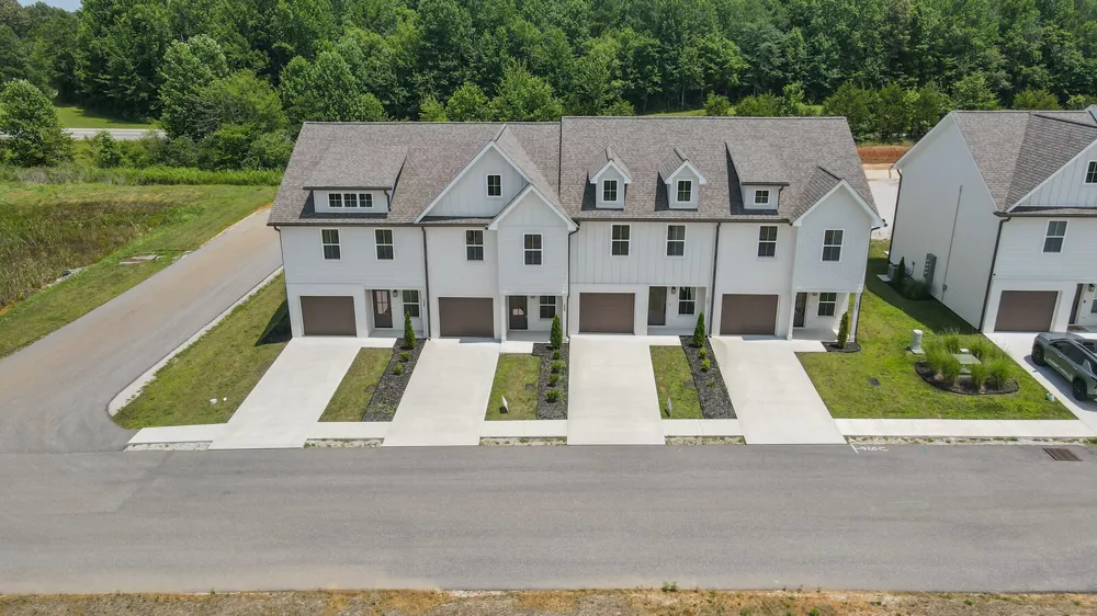 336 Legends Cir Baxter, TN 38544