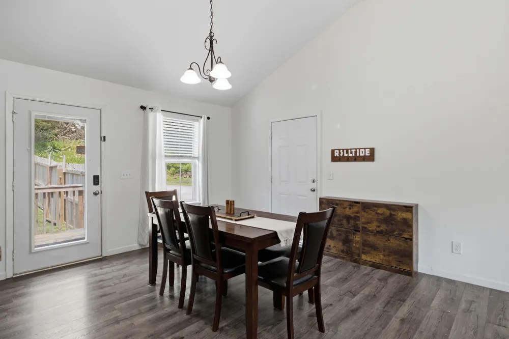 400 Due Ln Columbia, TN 38401
