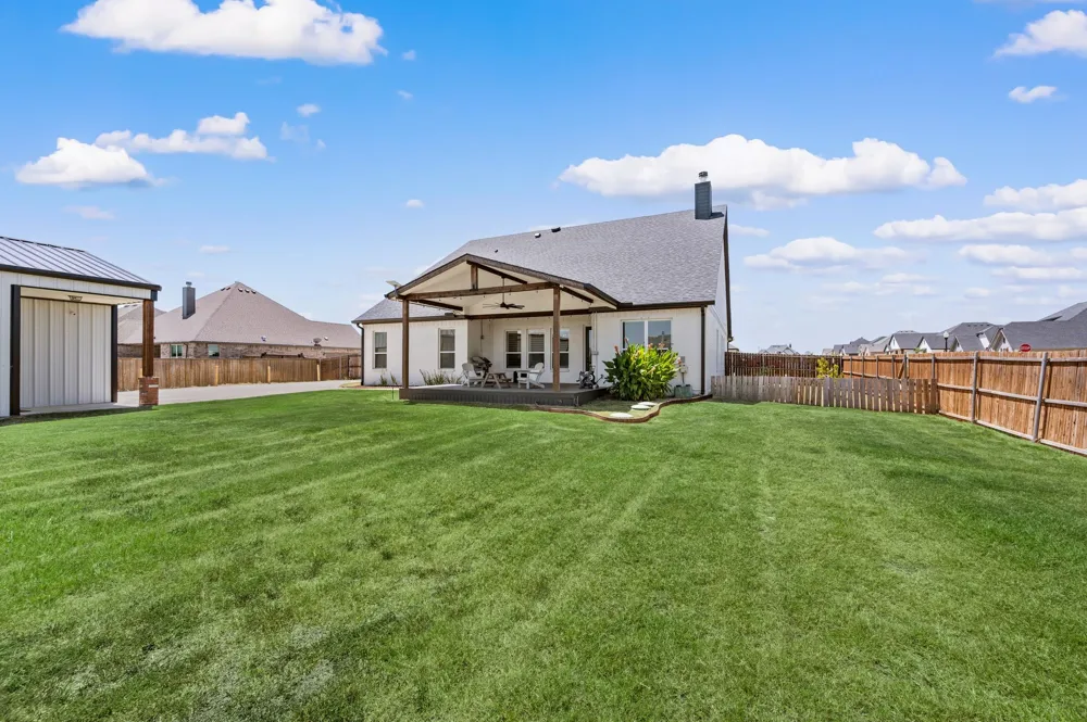 8908 Lazy Oak Drive Justin, TX 76247