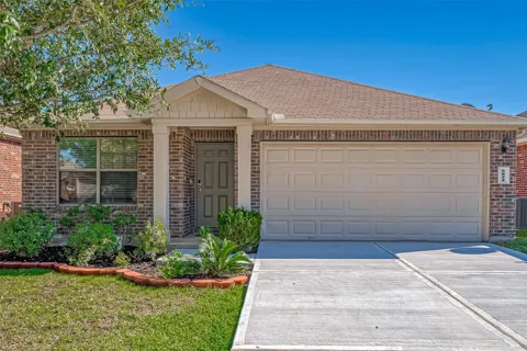 5822 Camelia Evergreen Lane
