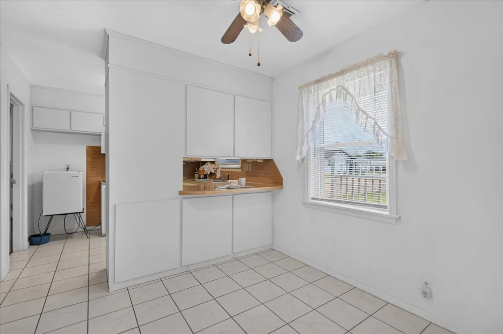 229 NE Myers Avenue Bartlesville, OK 74006