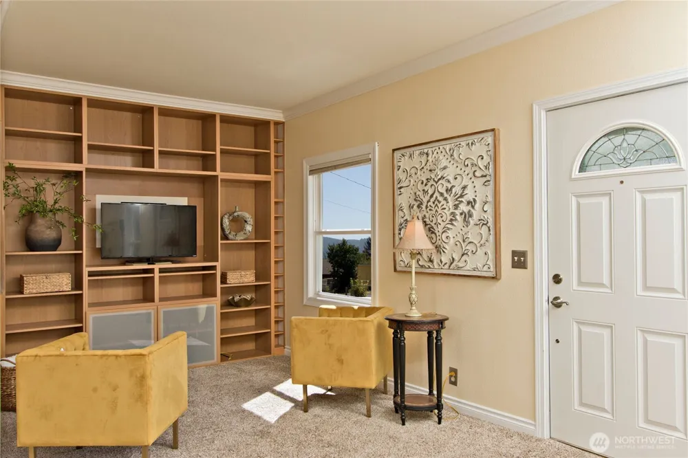 1565 Sorenson Avenue Enumclaw, WA 98022