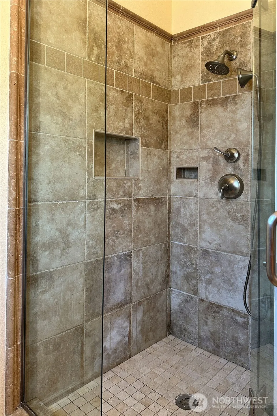 1565 Sorenson Avenue Enumclaw, WA 98022