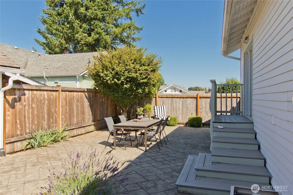 1565 Sorenson Avenue Enumclaw, WA 98022
