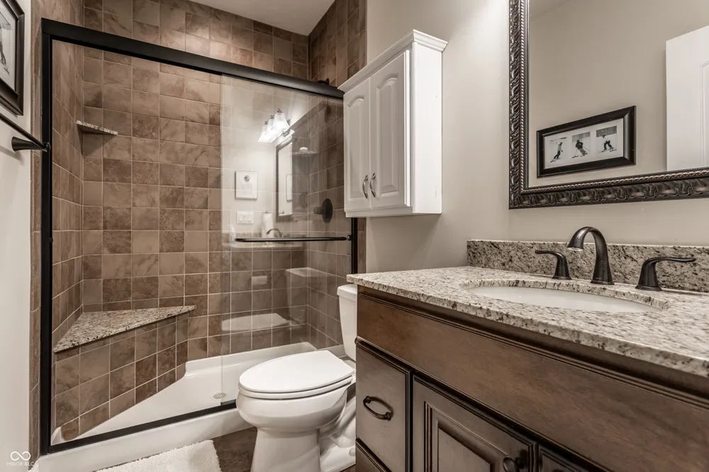 15752 Hawks Way Carmel, IN 46033