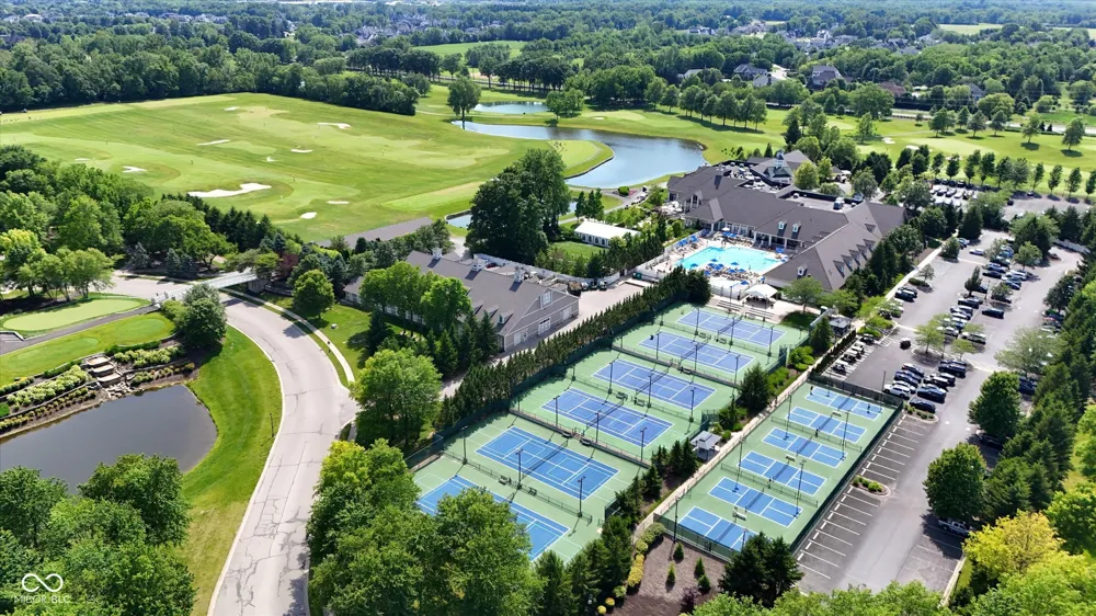 15752 Hawks Way Carmel, IN 46033
