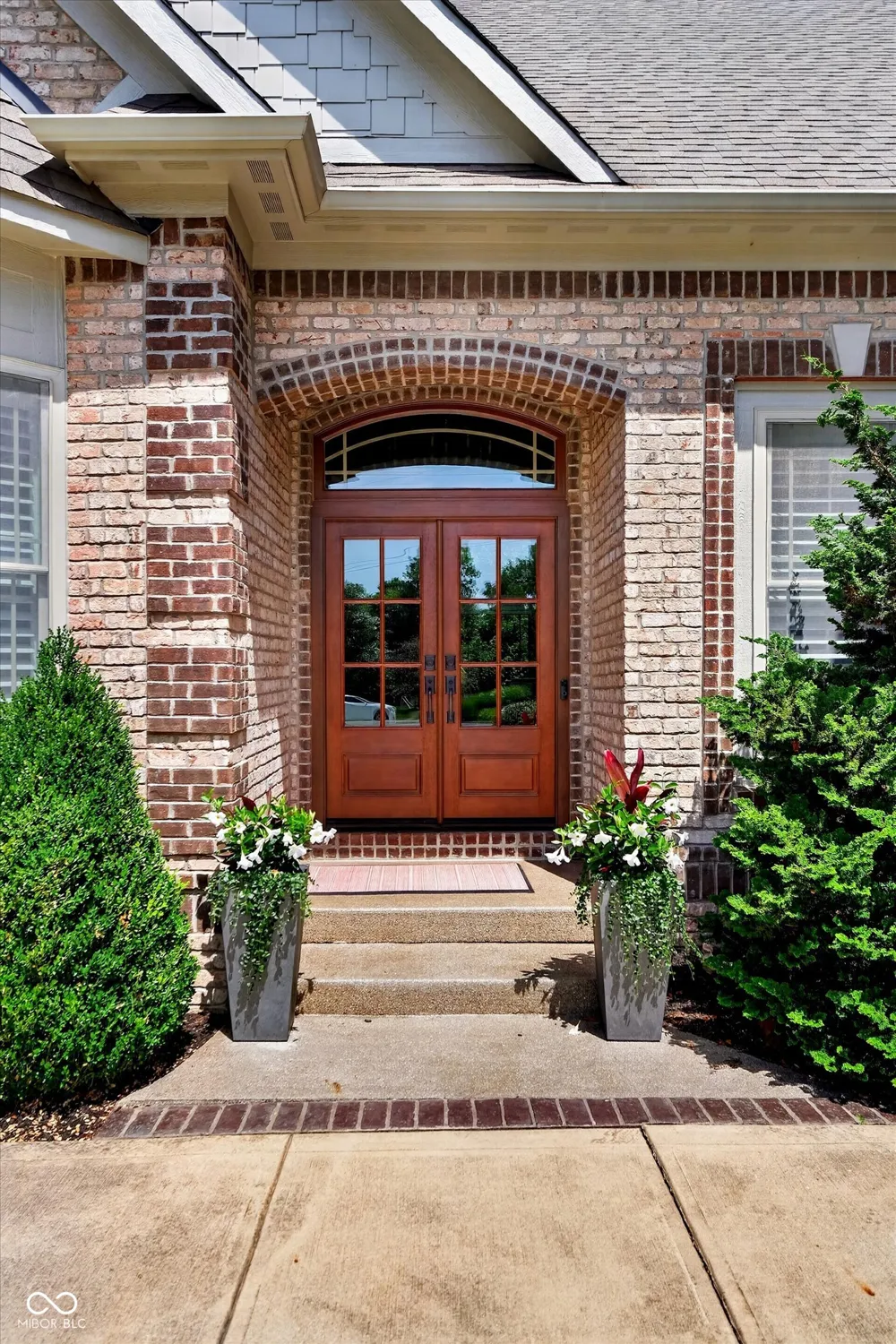 15752 Hawks Way Carmel, IN 46033
