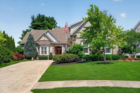 15752 Hawks Way