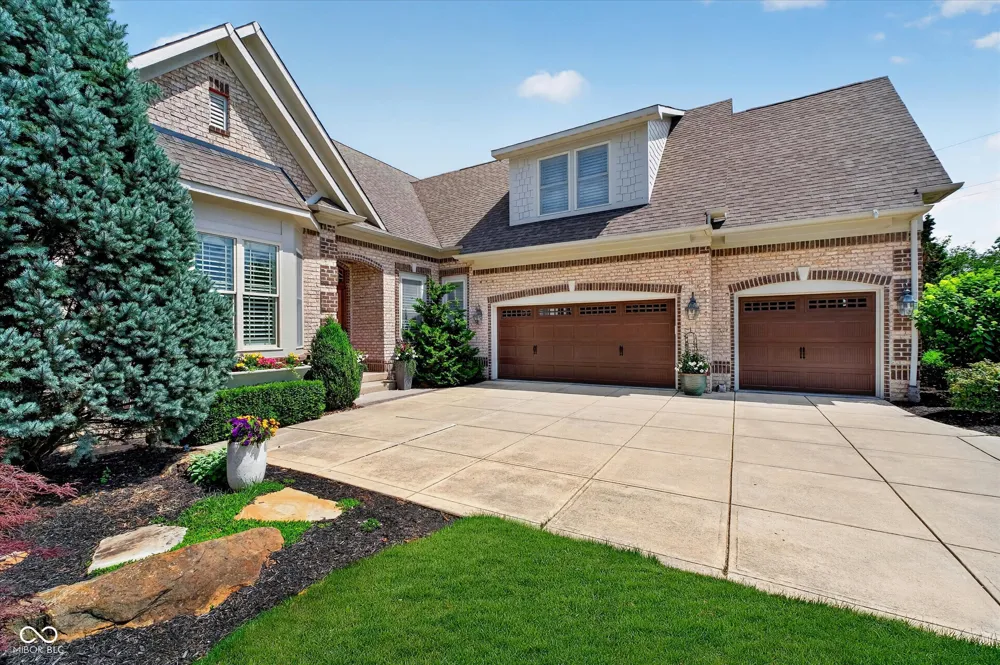 15752 Hawks Way Carmel, IN 46033