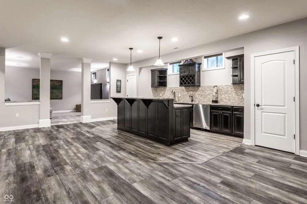 15752 Hawks Way Carmel, IN 46033
