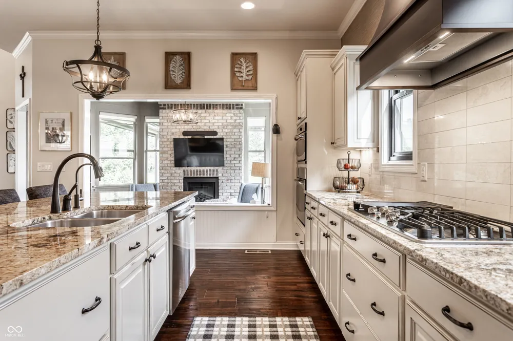 15752 Hawks Way Carmel, IN 46033