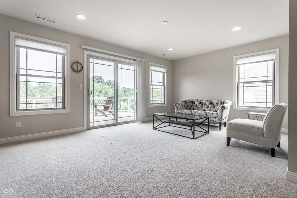 15752 Hawks Way Carmel, IN 46033