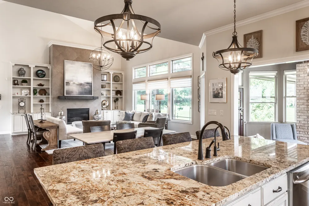15752 Hawks Way Carmel, IN 46033
