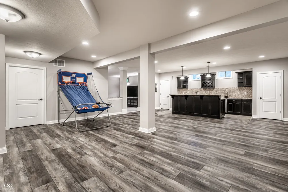15752 Hawks Way Carmel, IN 46033