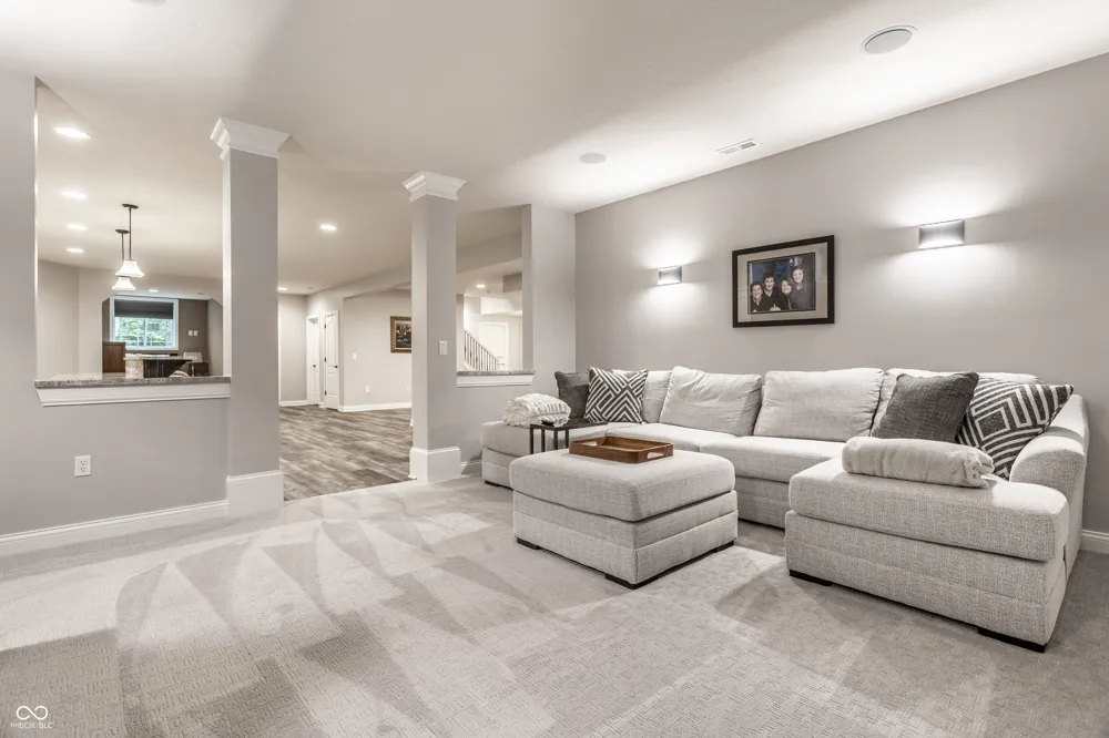 15752 Hawks Way Carmel, IN 46033