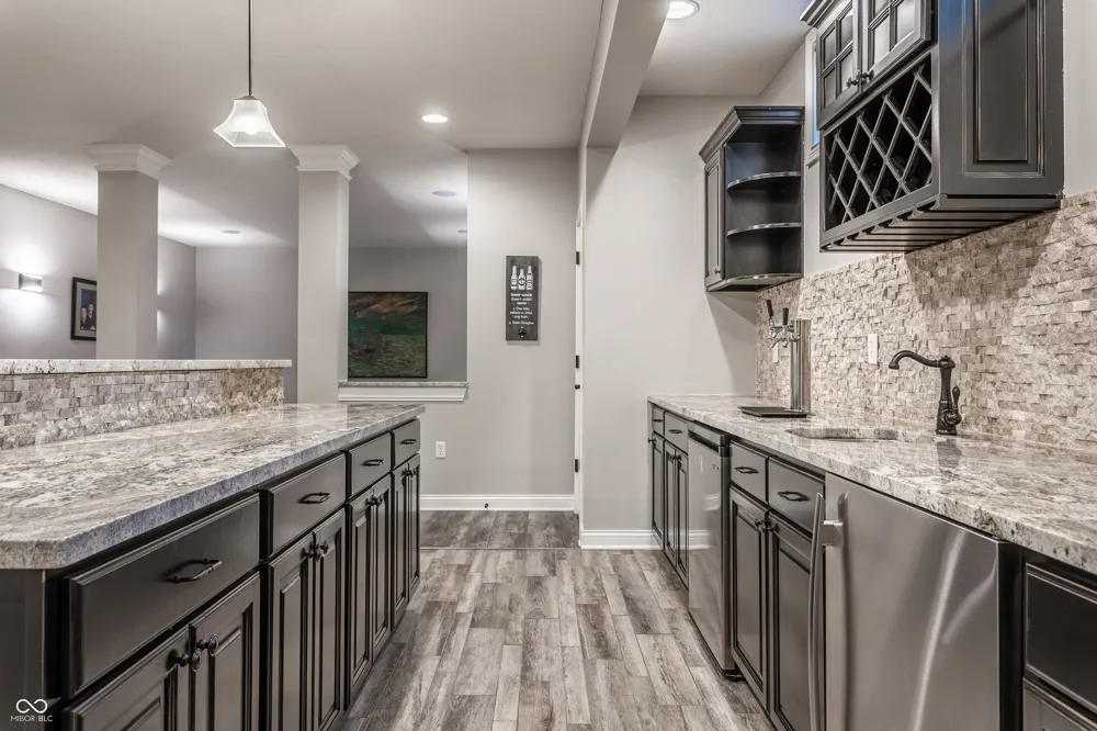 15752 Hawks Way Carmel, IN 46033