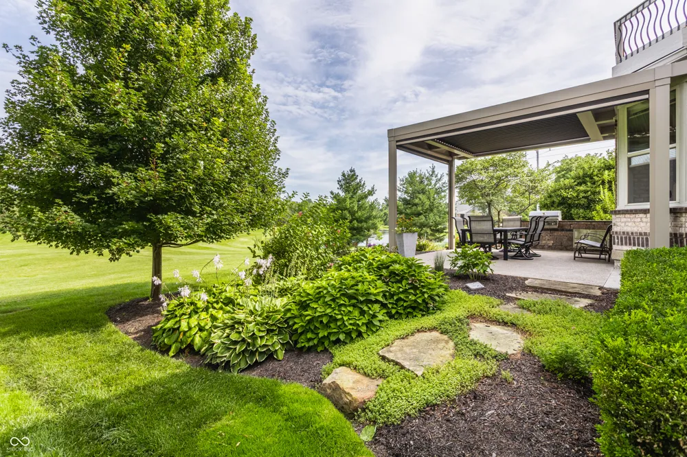 15752 Hawks Way Carmel, IN 46033