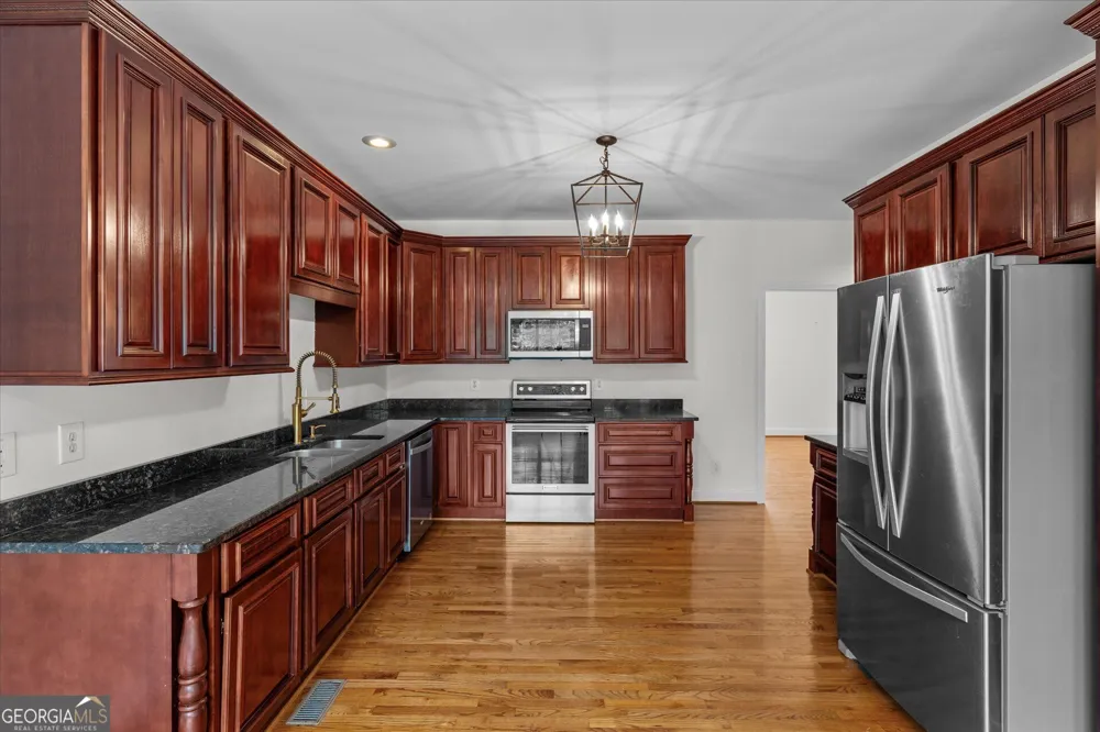 120 Camilla DR Carrollton, GA 30116