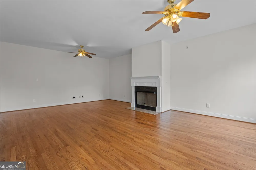 120 Camilla DR Carrollton, GA 30116