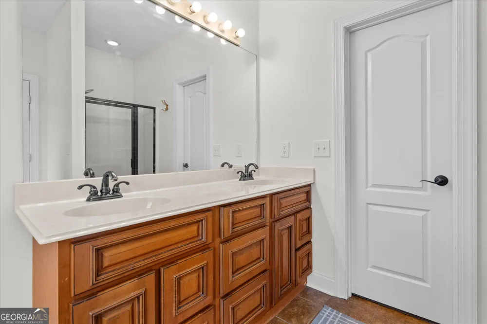 120 Camilla DR Carrollton, GA 30116