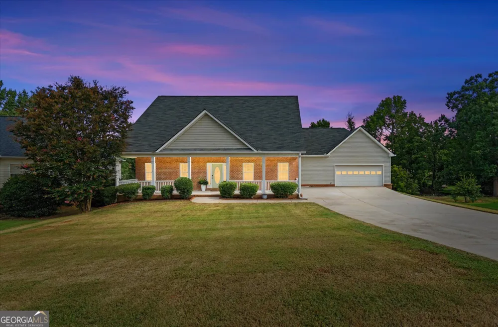 120 Camilla DR Carrollton, GA 30116