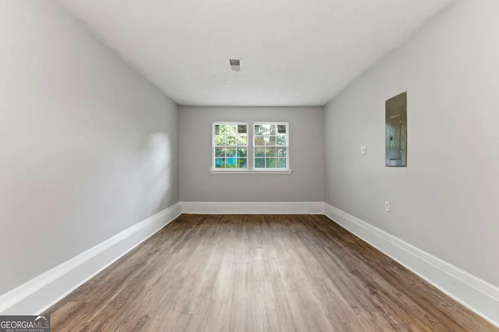 1677 Liberty VLY Decatur, GA 30032
