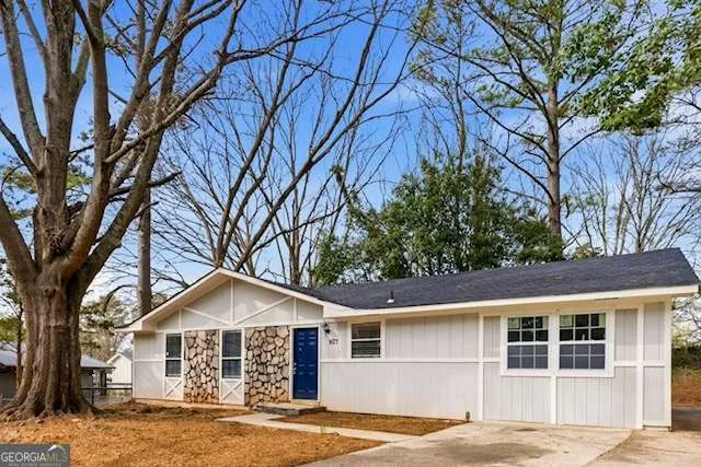 1677 Liberty VLY Decatur, GA 30032