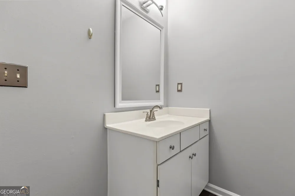 2979 Sentinel CIR Lawrenceville, GA 30043
