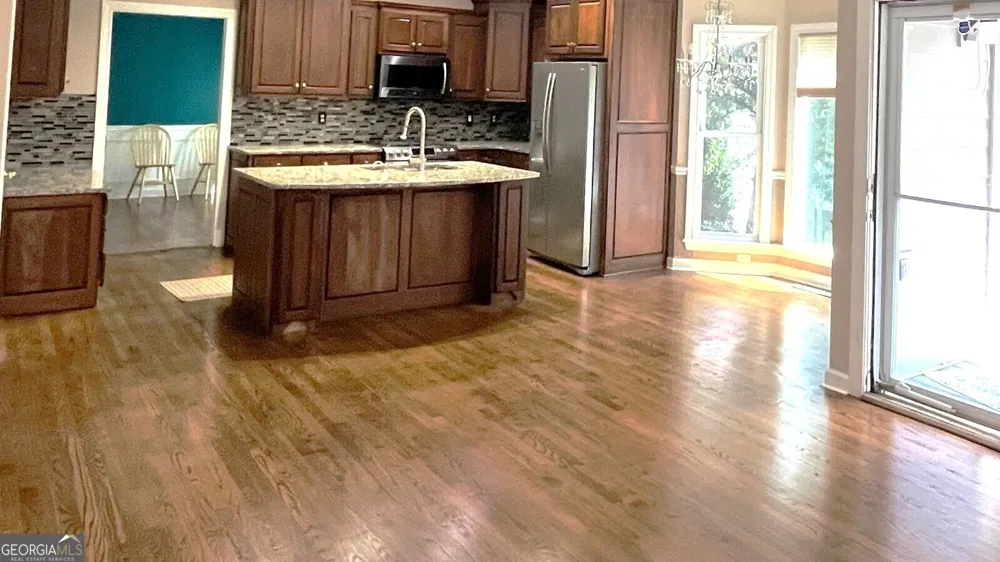 1254 Riversand LN SW Lilburn, GA 30047