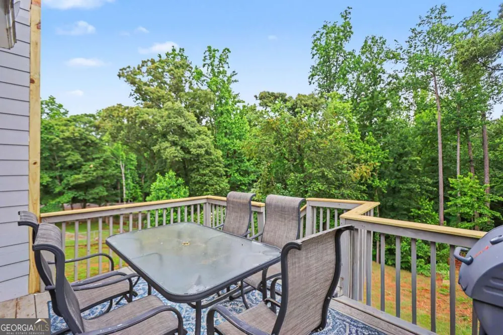 5643 Pipsissewa DR Flowery Branch, GA 30542