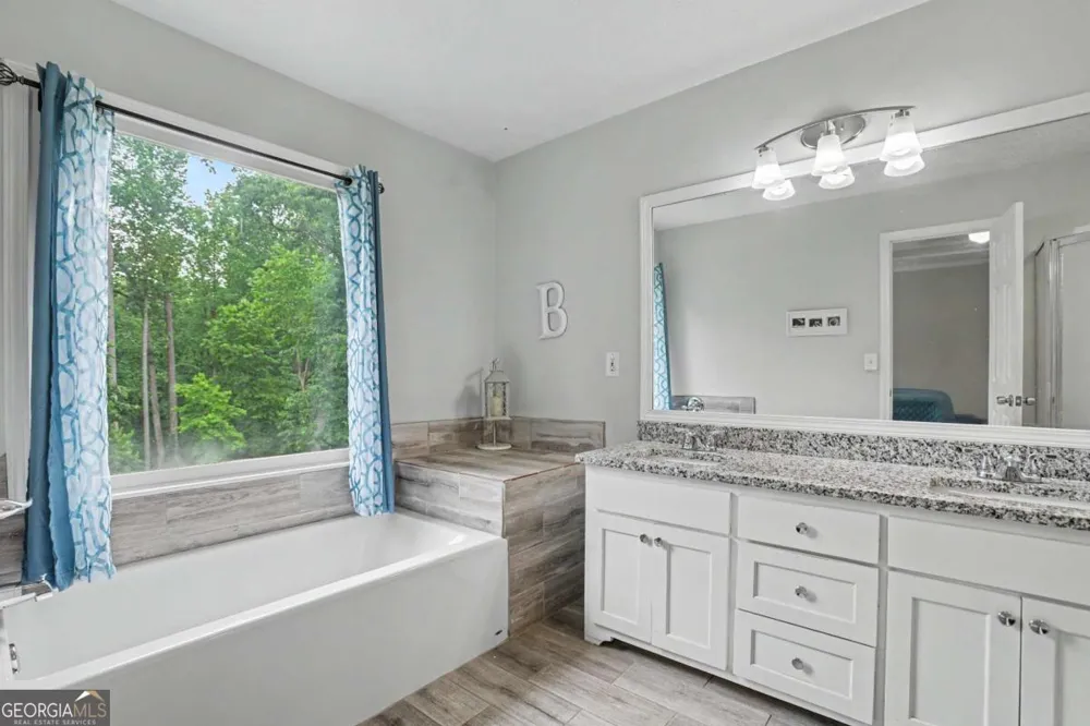 5643 Pipsissewa DR Flowery Branch, GA 30542