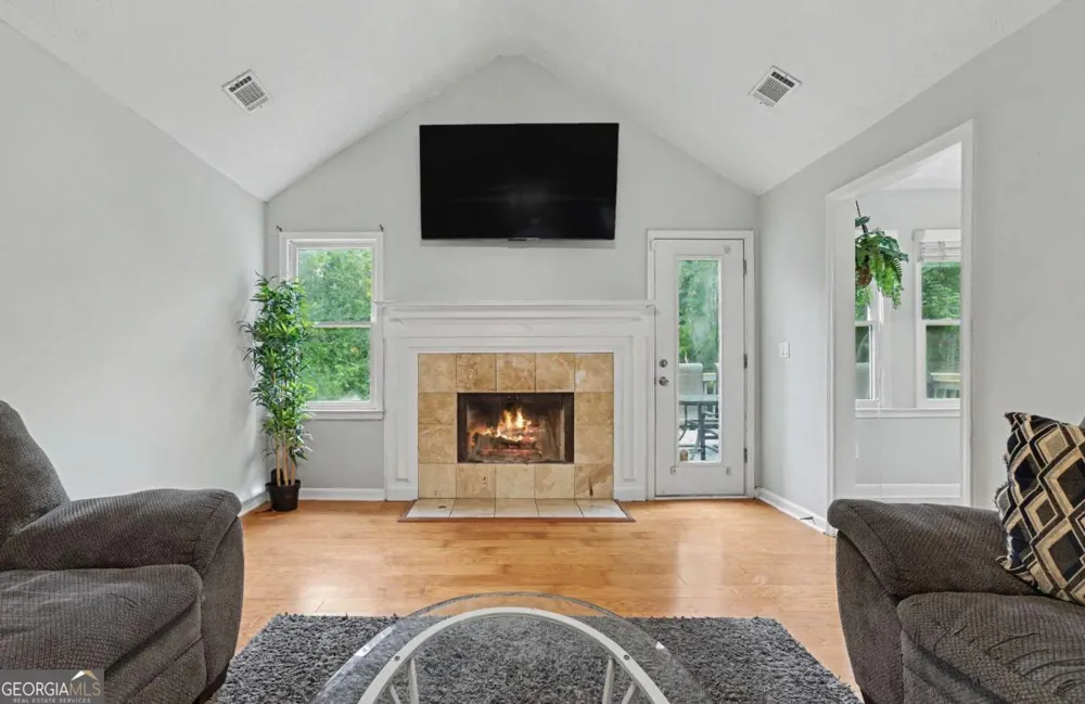 5643 Pipsissewa DR Flowery Branch, GA 30542