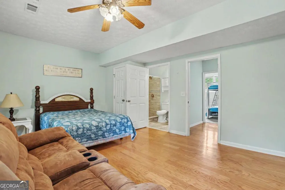 5643 Pipsissewa DR Flowery Branch, GA 30542