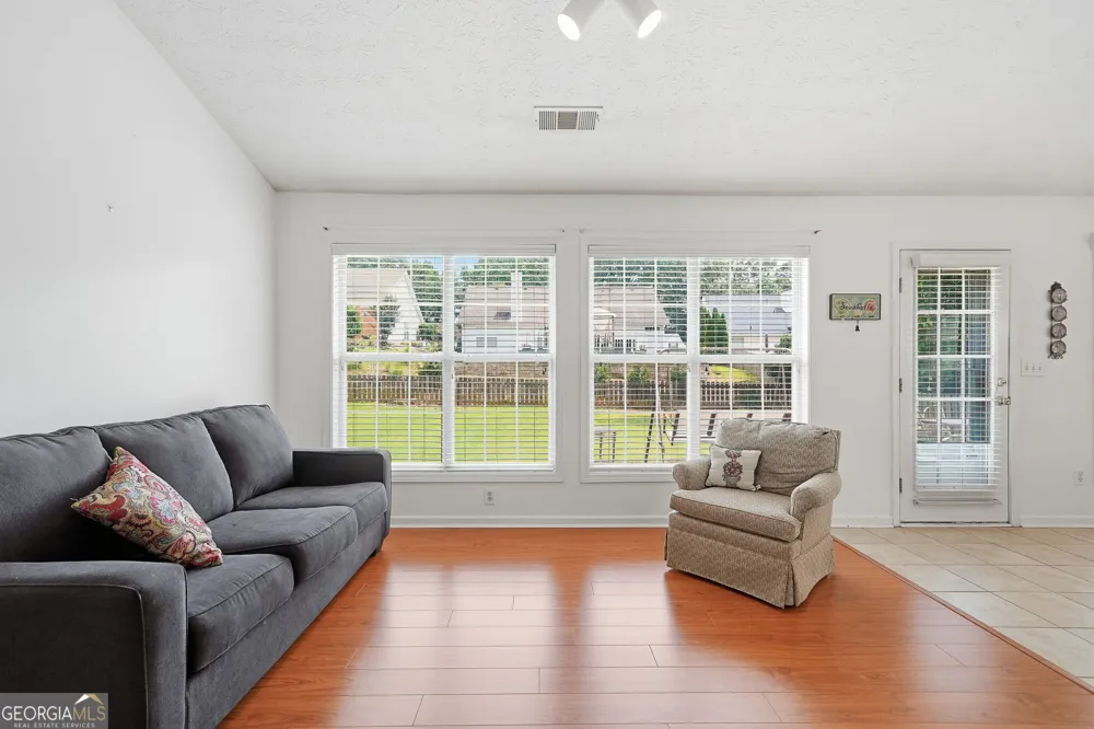 4168 McEver Park DR Acworth, GA 30101