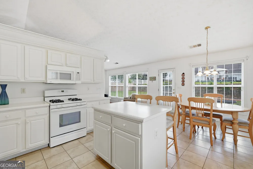 4168 McEver Park DR Acworth, GA 30101