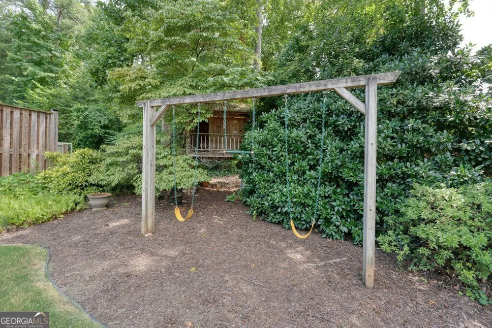 2564 Chestea DR NE Marietta, GA 30066