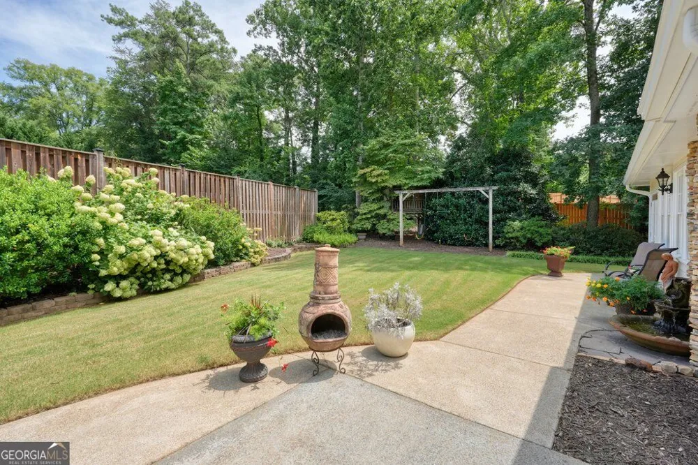 2564 Chestea DR NE Marietta, GA 30066
