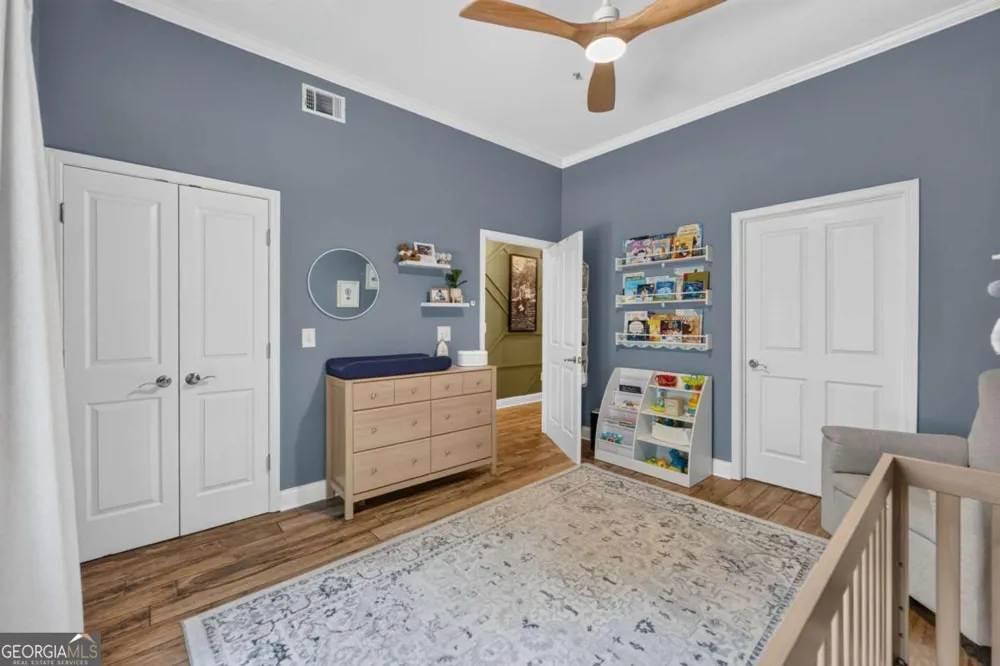 210 Creek View LN Roswell, GA 30075